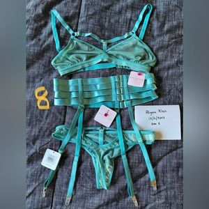 Uye Surana Hearts of Venus Set